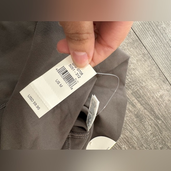 AERIE the hugger camo leggings 🤍 - Picture 10 of 10